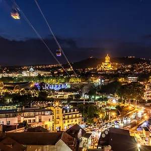 New With Amazing Views In Old Тбилиси